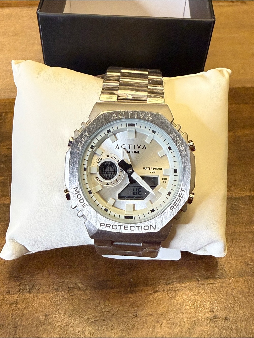 Activa Signal X Invicta Digital Unisex Watch (Model: ACWM423-002)